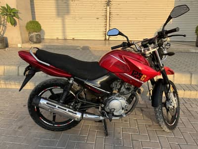 Yamaha YBR-G RED 2022