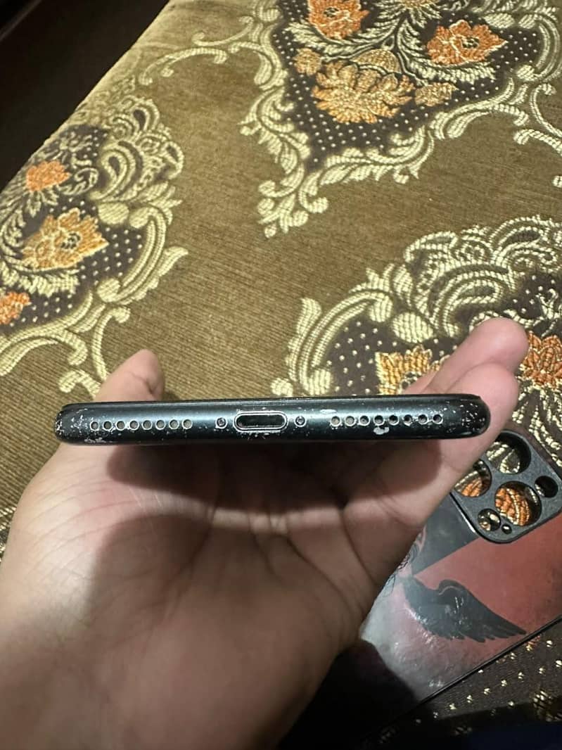 Apple iPhone 7 Plus 1