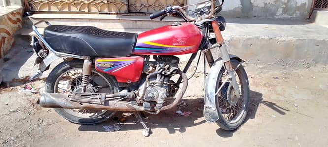 Honda CG 125 2010 Model Karachi Number Engine Me Kaam Hai/ 03239821618