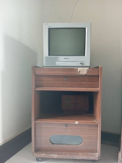 Sony Trinitron Color TV + TV Trolley