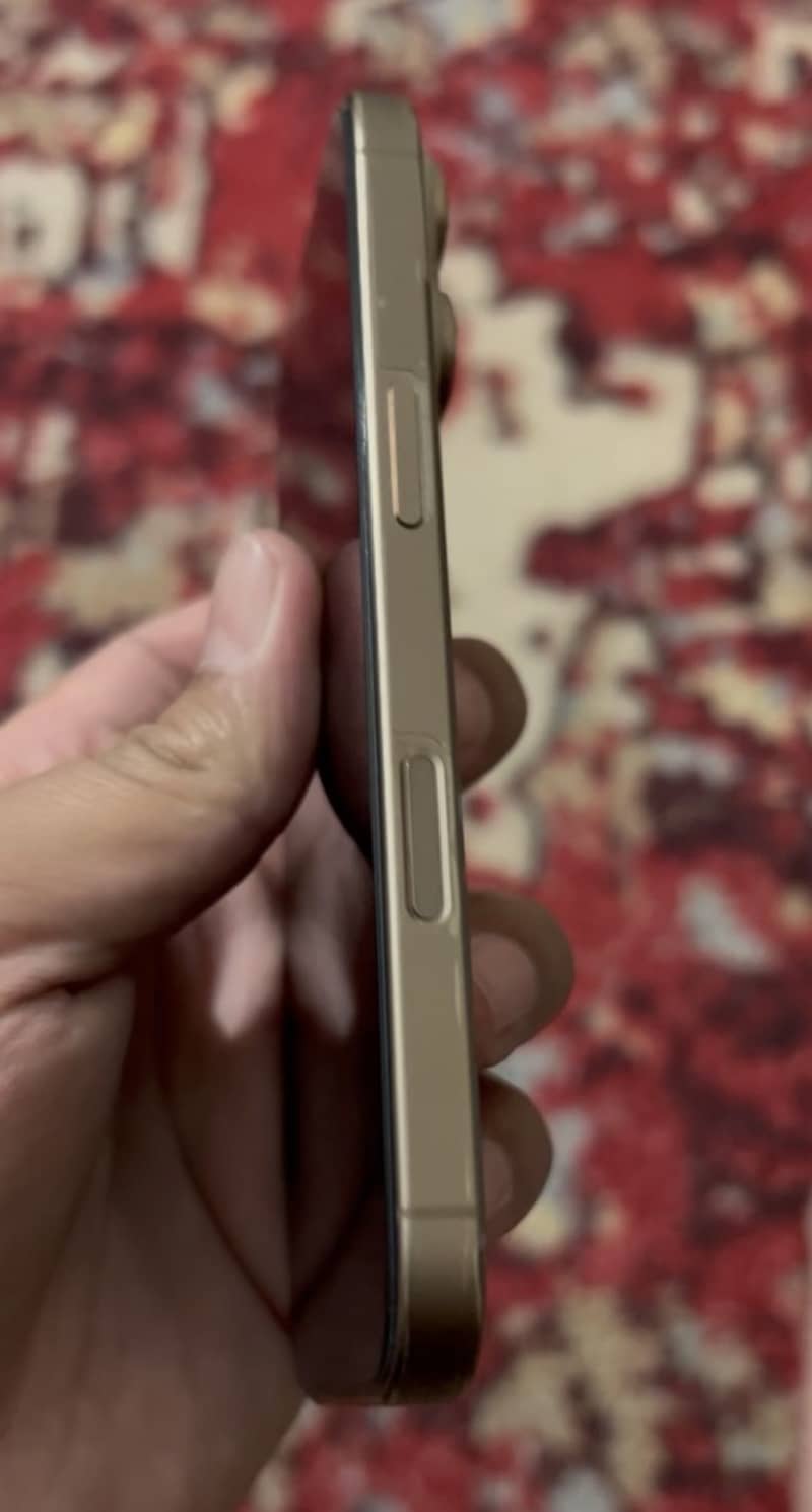 iPhone 16 Pro Jv (clean) 5