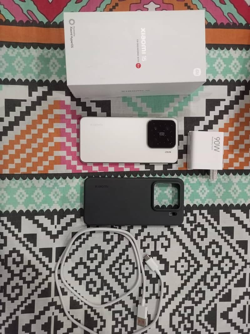 Xiaomi 15 4