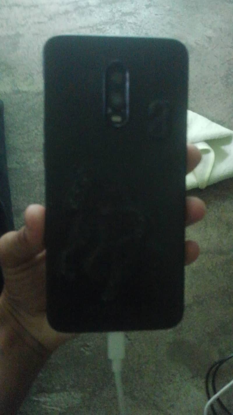 One Plus 6T 8.256 1