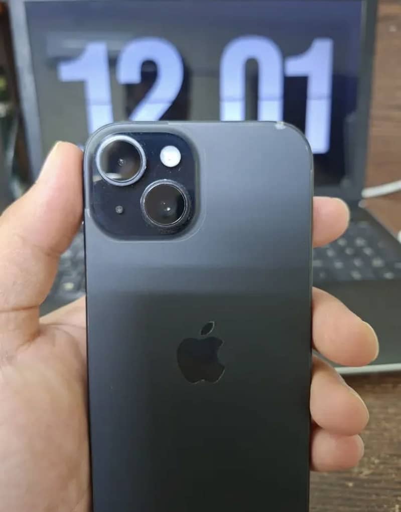 Apple iPhone 15 2