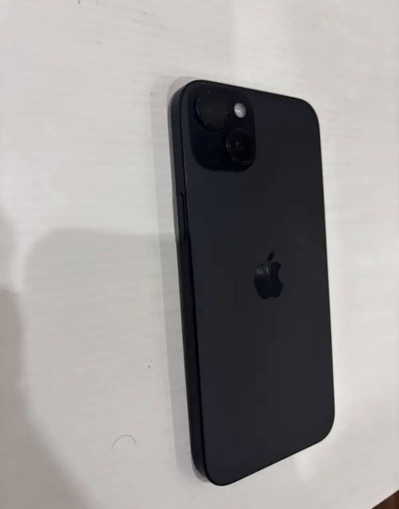 Apple iPhone 15 3
