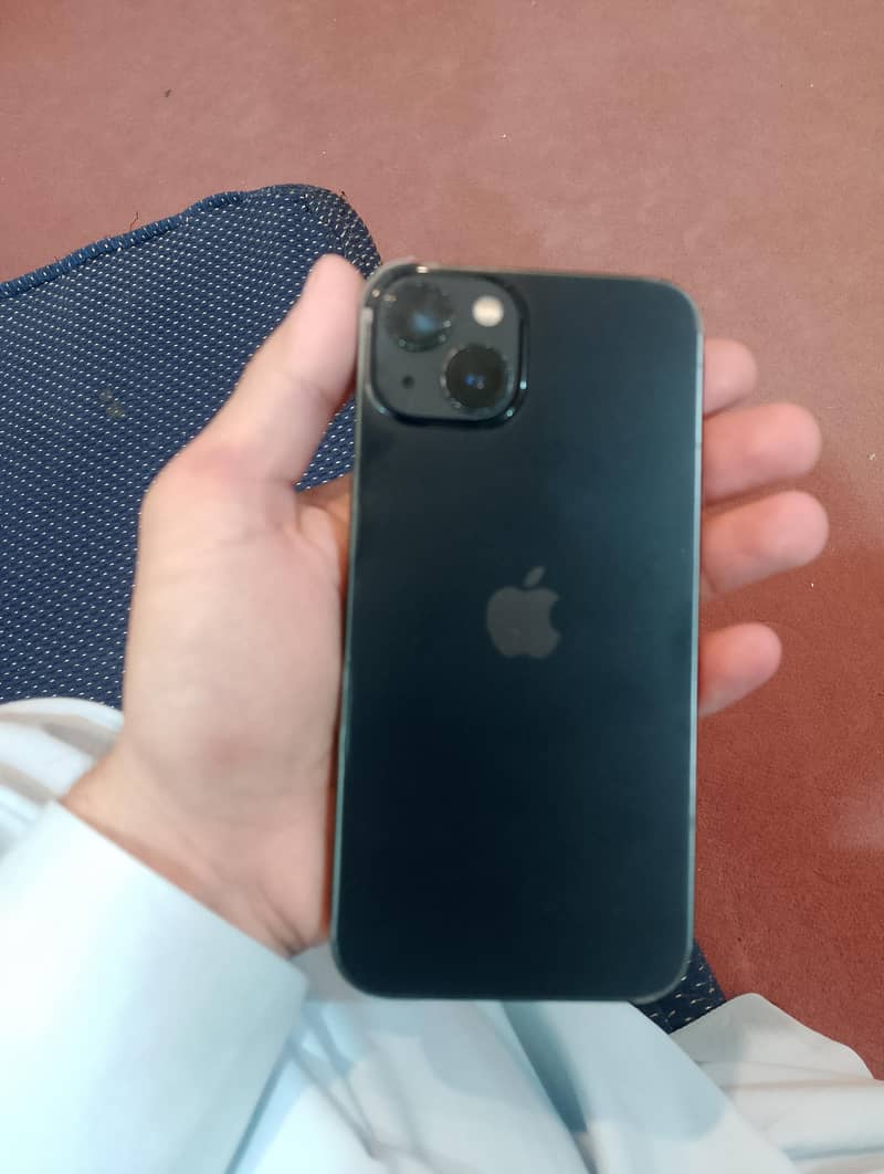 Apple iPhone 13 1