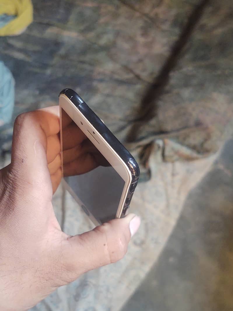 Apple iPhone 7 6