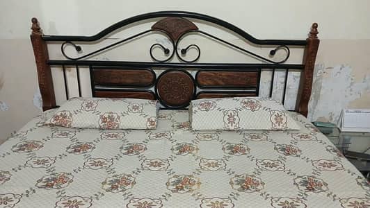 Bed with Dura Spring Mattress 5x6.