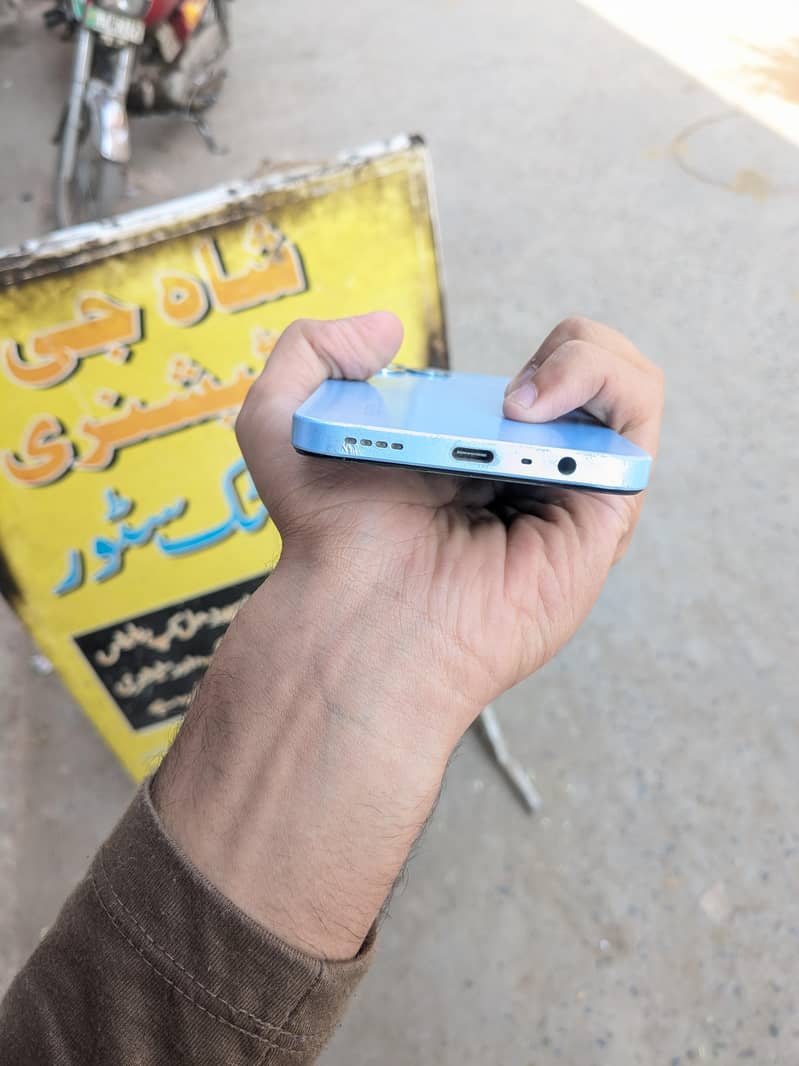 Realme Note 50 4
