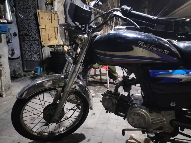 united 70cc 4