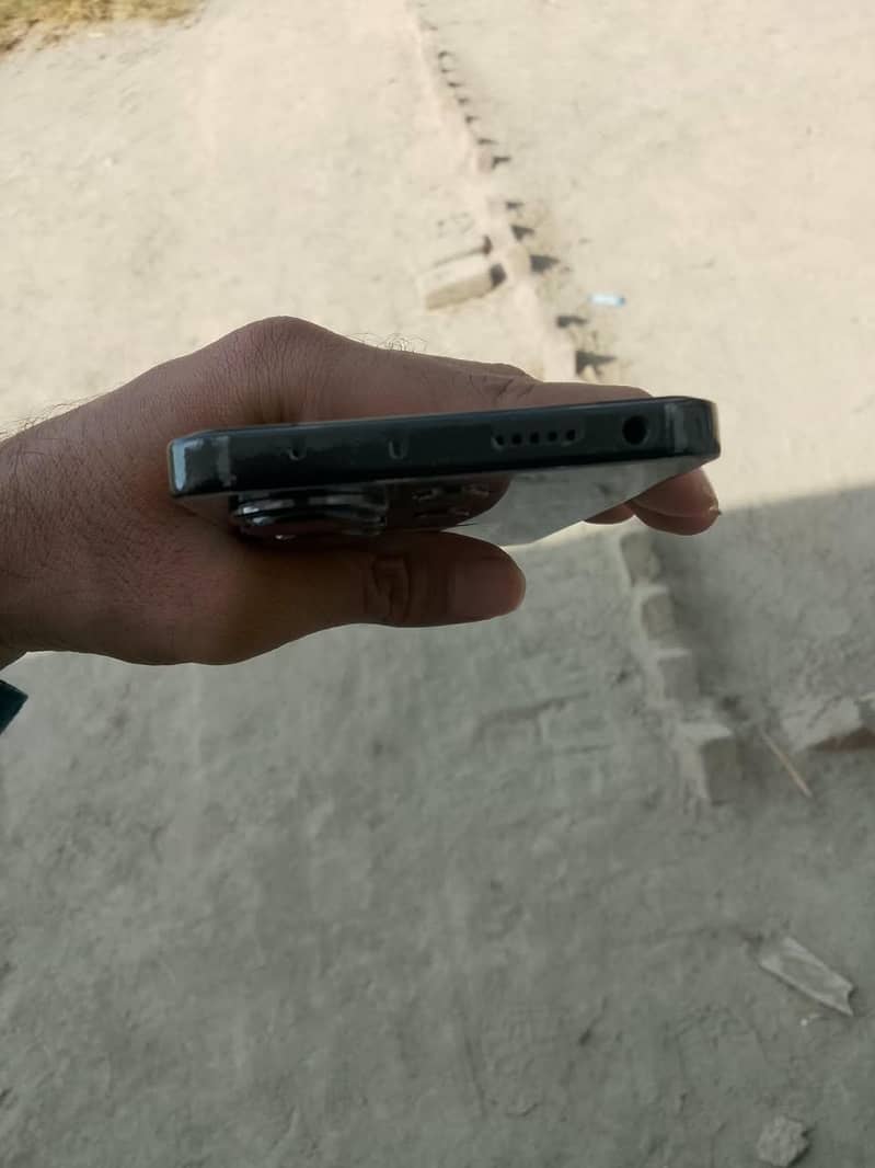 Xiaomi Redmi Note 13 Pro 4