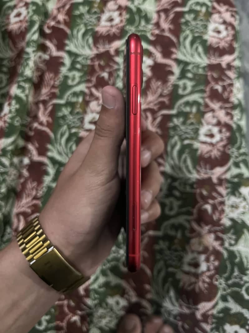 Apple iPhone 11 3