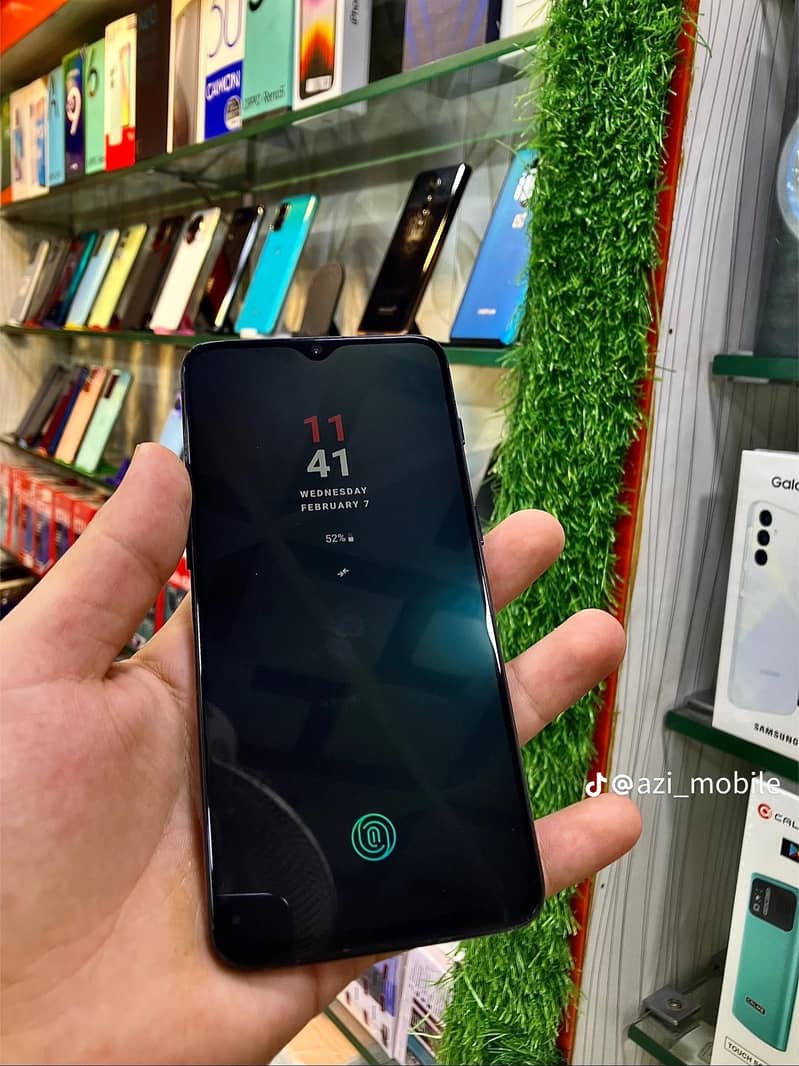 One Plus 6T 1