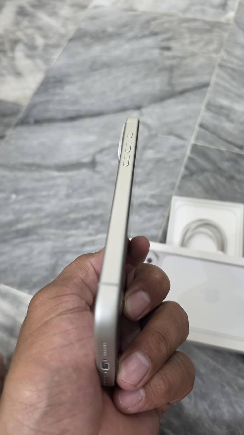 Apple iPhone 17 Pro Max 3