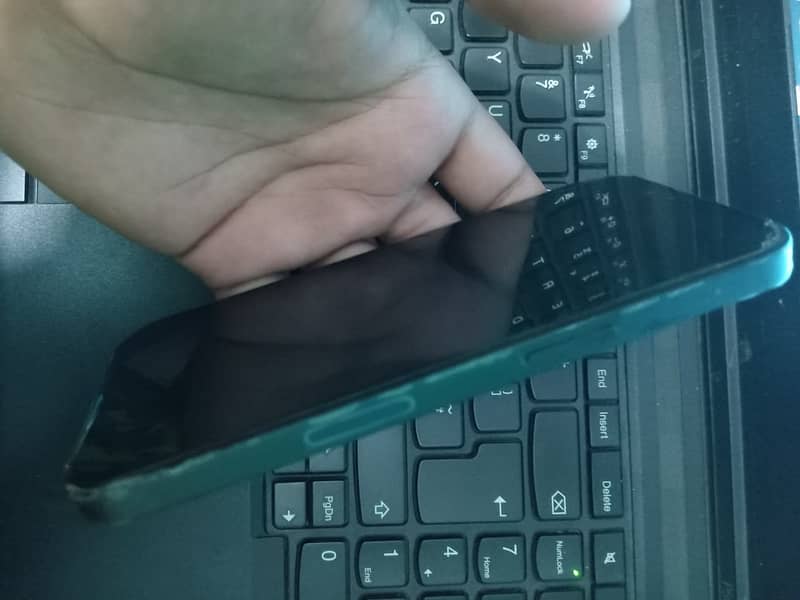 Apple iPhone 13 2