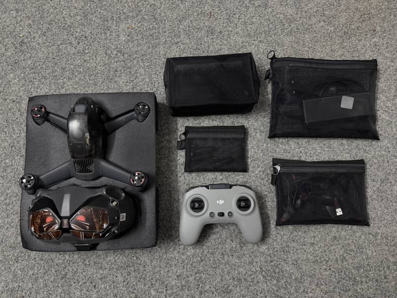 DJI FPV with Goggles 1