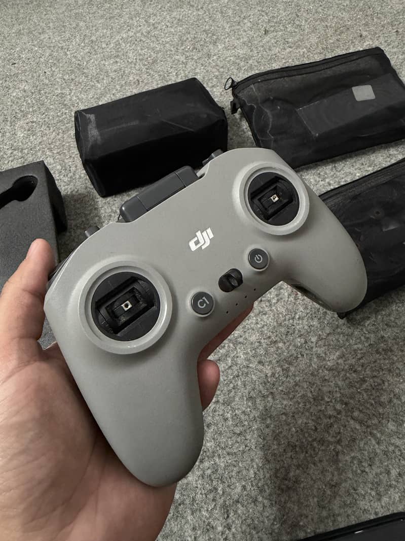 DJI FPV with Goggles 2