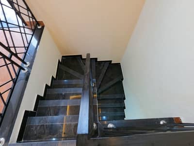 5 Marla House For sale In Beautiful Park View City - Overseas Block