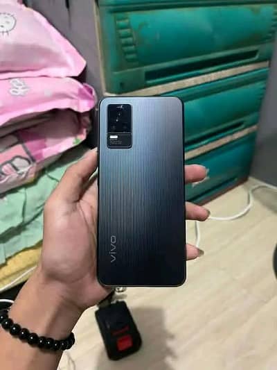 03237004371  Vivo v21e 12/128 snapdragon processor indisplay finger ok
