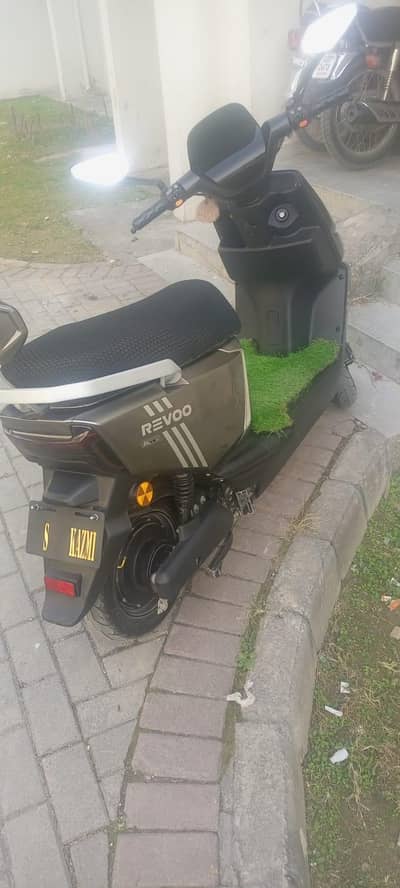Revoo A12