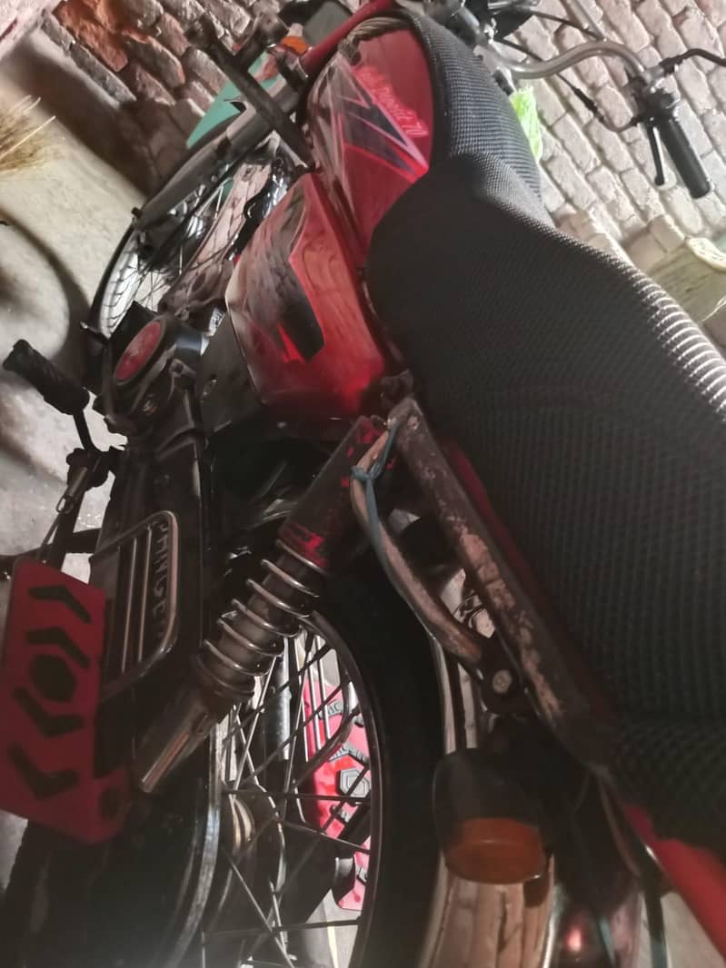 Honda CD 70 5