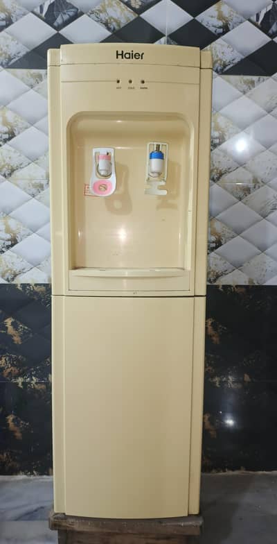 Haier Water Dispenser