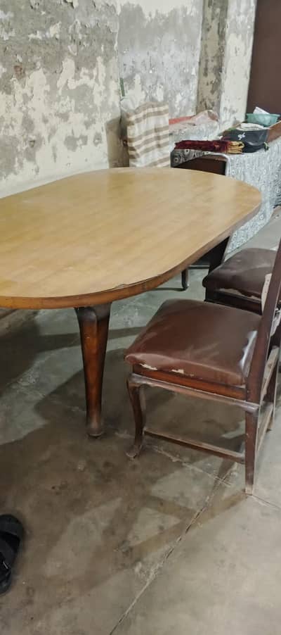 dinning table with chairs