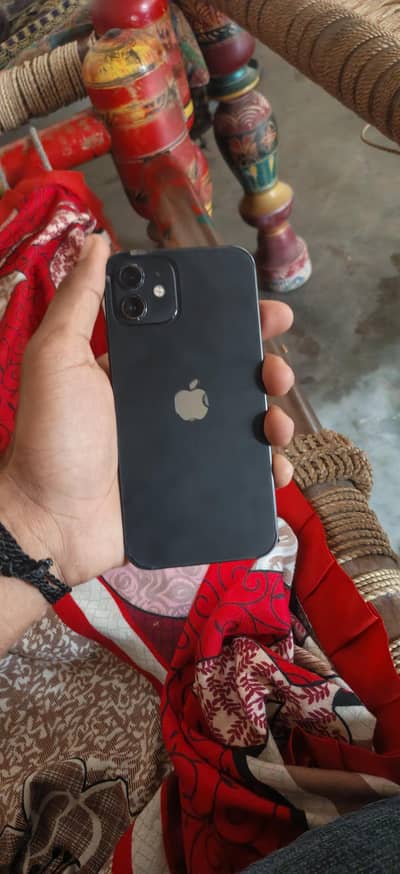 Apple iPhone 12