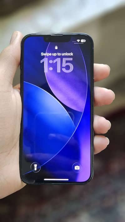 Apple iPhone 13