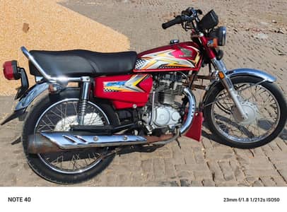 Honda CG 125 Red Model 2024/2025