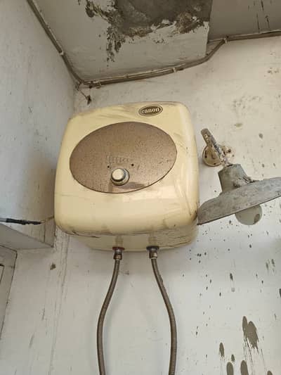 Canon electric geyser. Needs repair of element etc. not heating