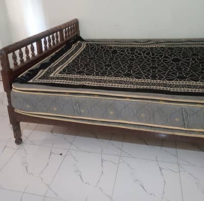 Queens need with 10 inch mattress