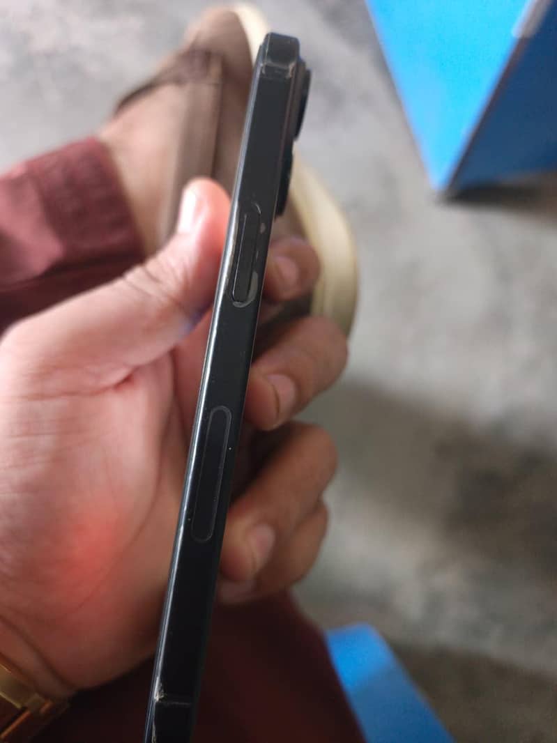 Apple iPhone 15 8