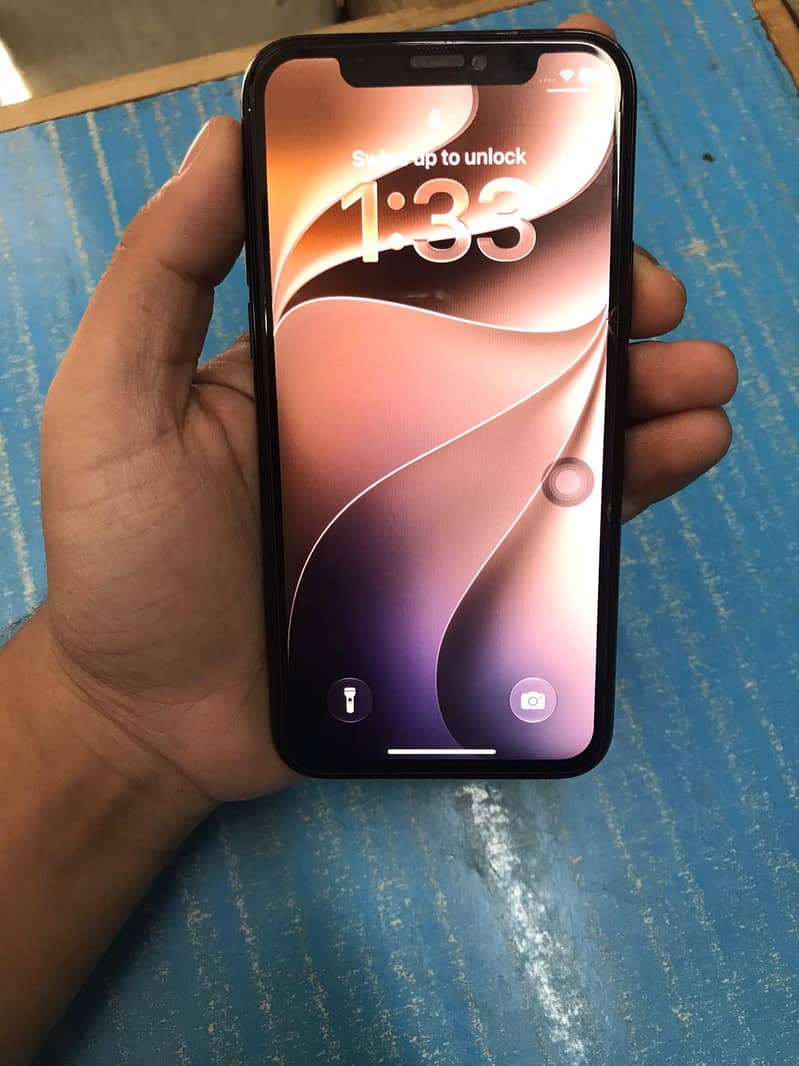 Apple iPhone 11 Pro 1