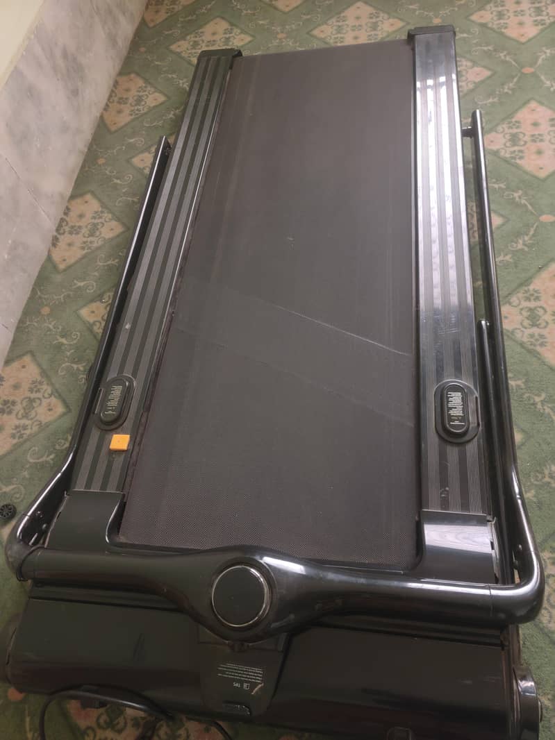 Treadmill, jogging machine 1