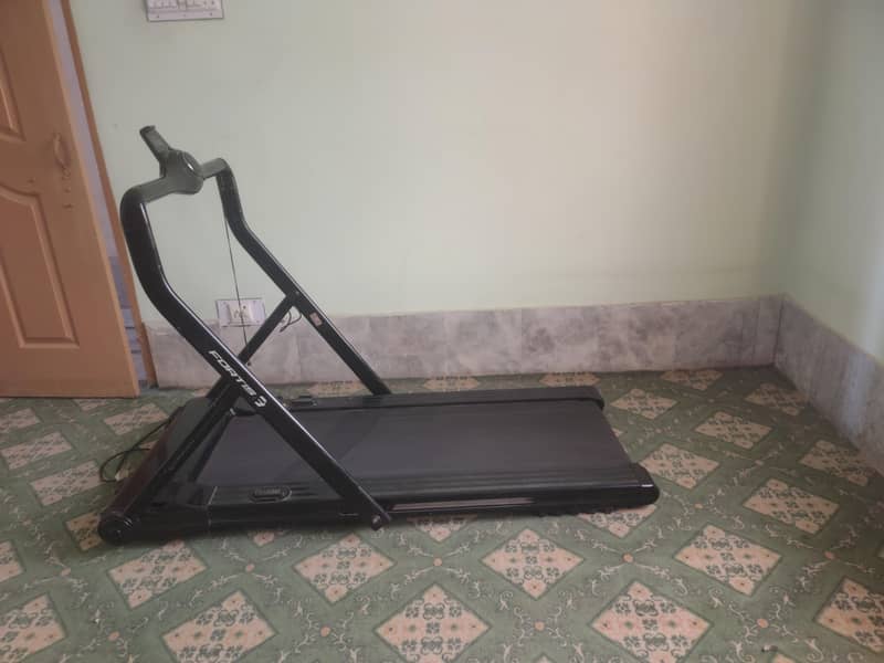 Treadmill, jogging machine 2