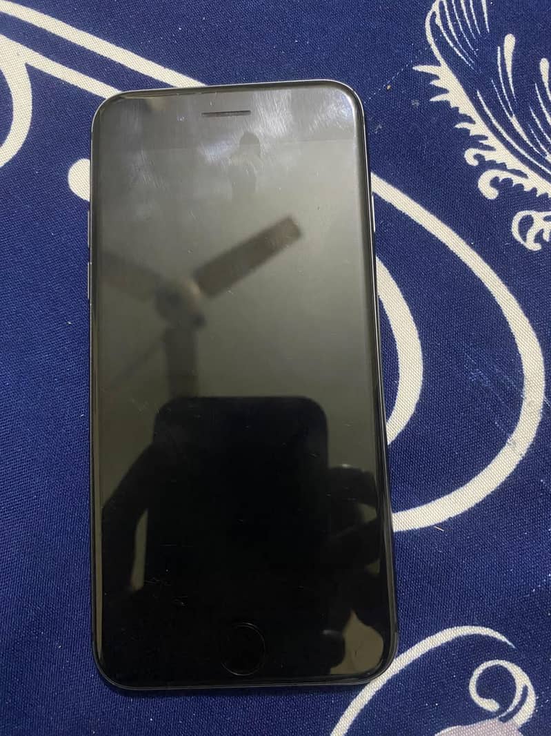 Apple iPhone 8 4