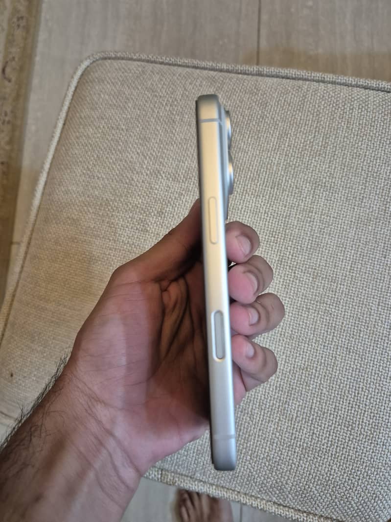 Apple iPhone 17 Pro 1