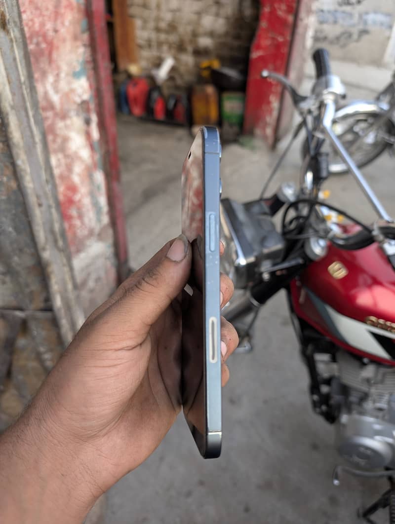 Apple iPhone 12 Pro Max 6