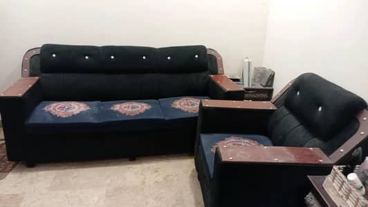 Sofa Set Urgent Sale