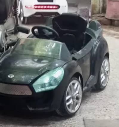 Kids Battery Operated Electric Car for Sale | New Battery + Charger
