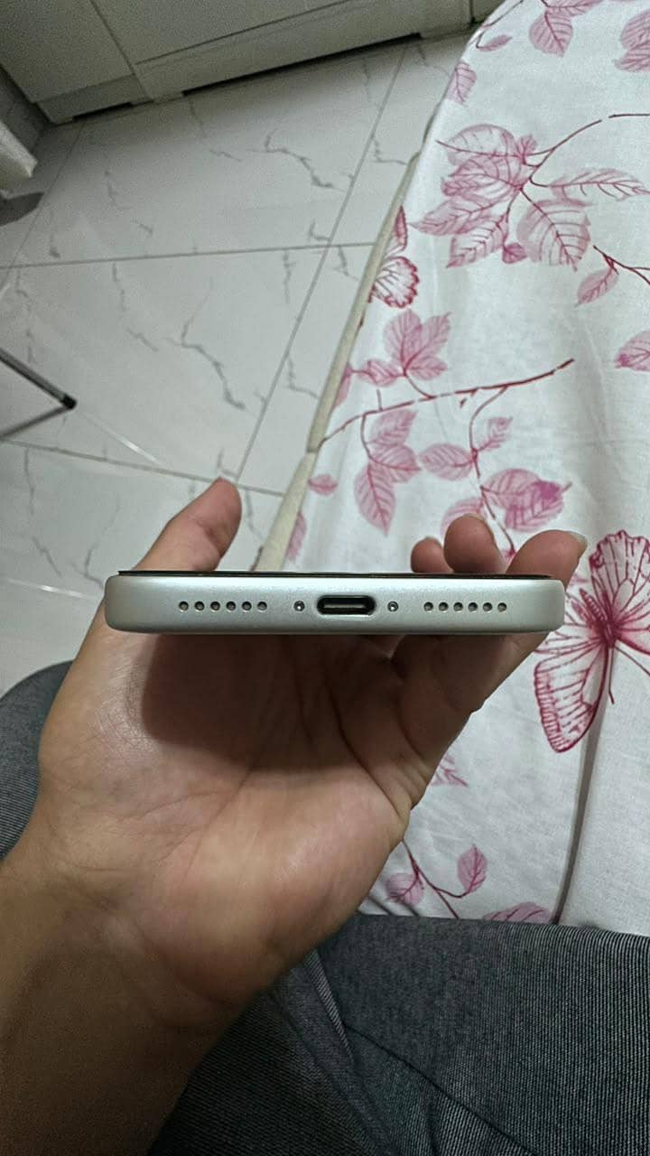 Apple iPhone 17 Pro Max 0