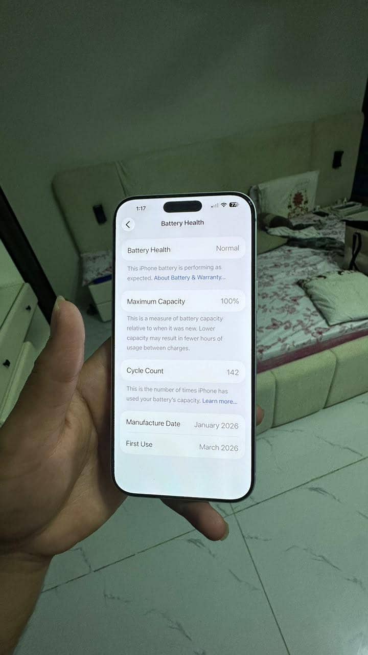 Apple iPhone 17 Pro Max 4