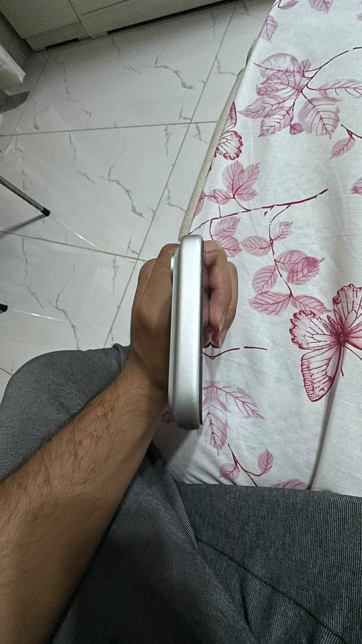 Apple iPhone 17 Pro Max 8