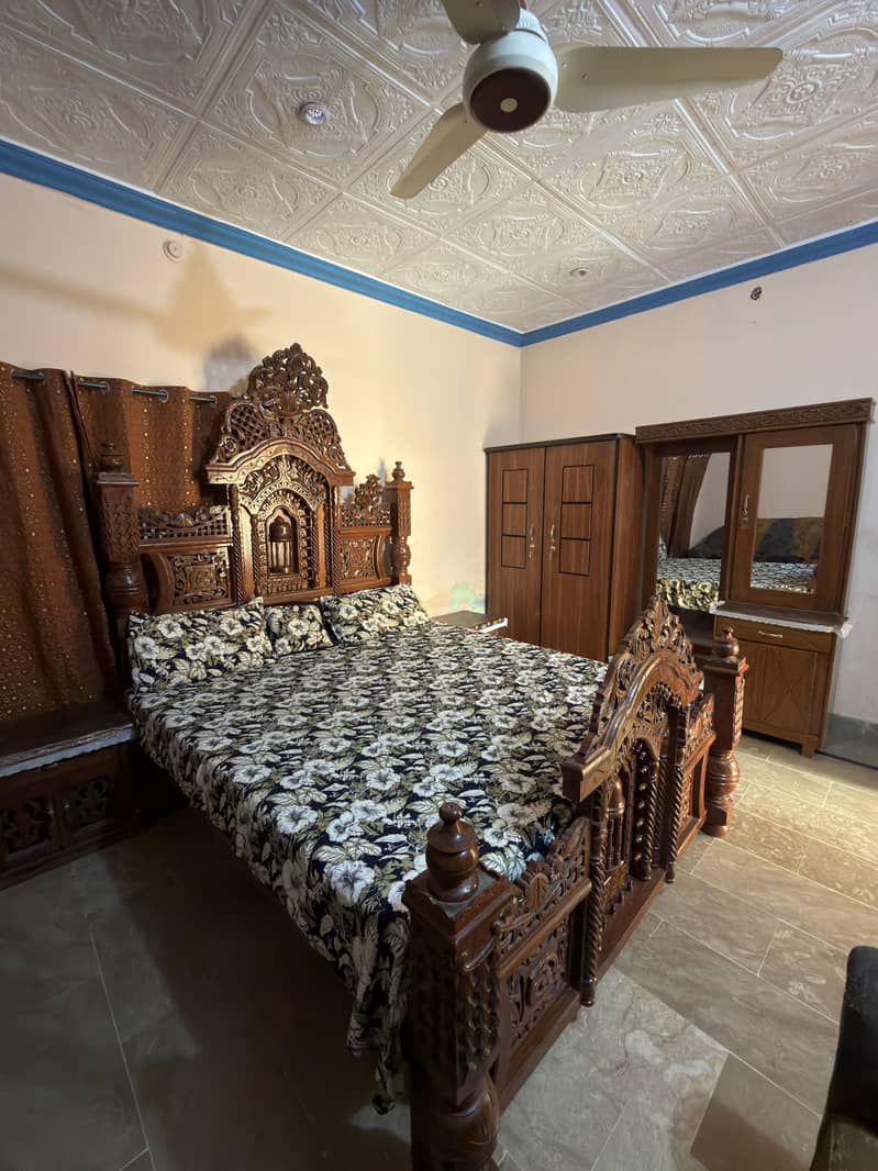 Bed with matress 1