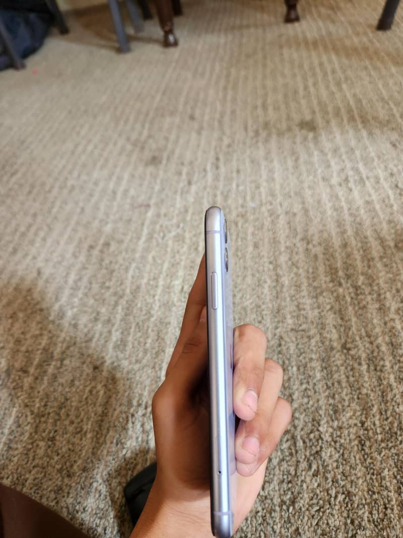 Apple iPhone 11 5
