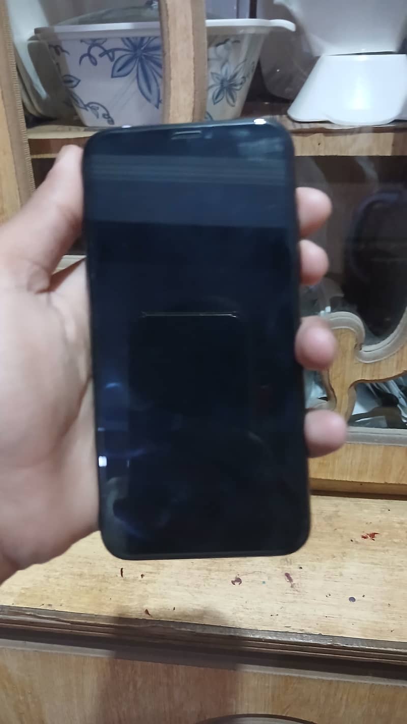 Apple iPhone XS 1