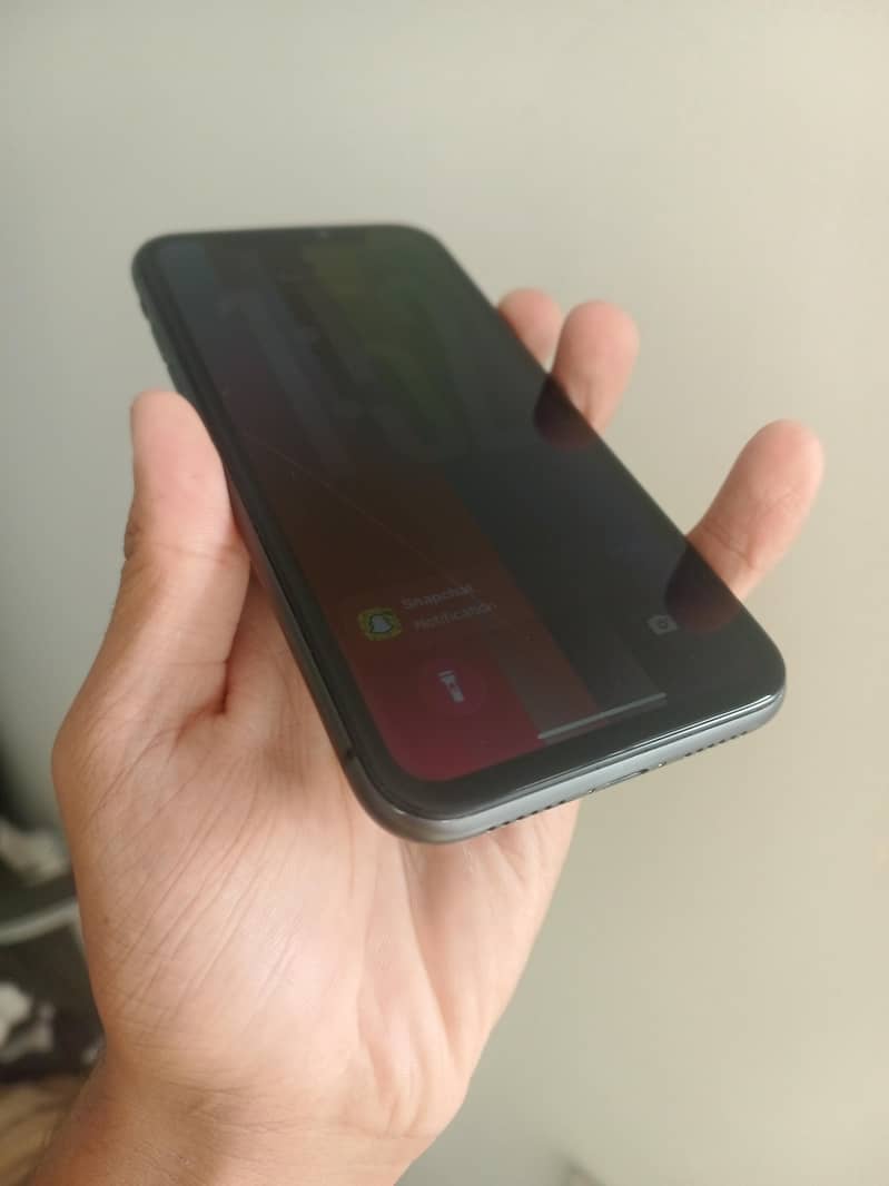 iPhone 11 2