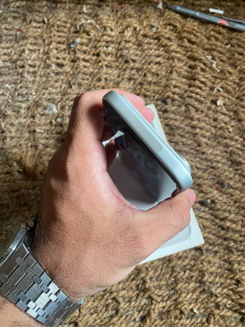 Apple iPhone 17 Pro Max 2