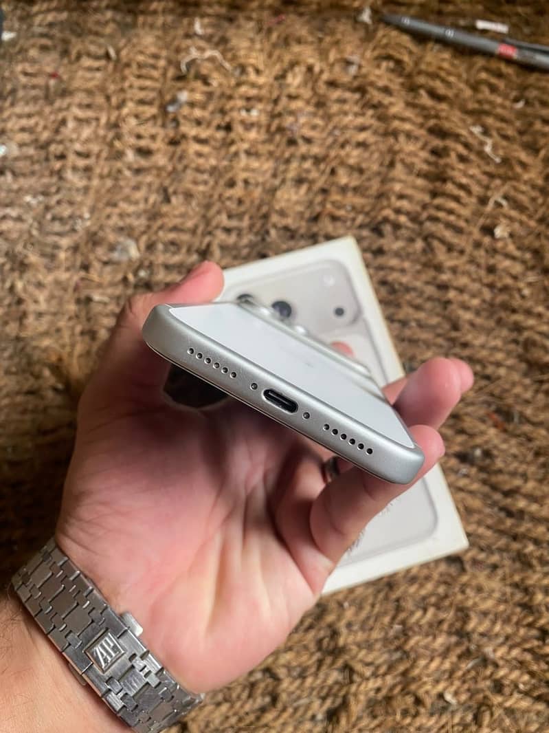 Apple iPhone 17 Pro Max 5